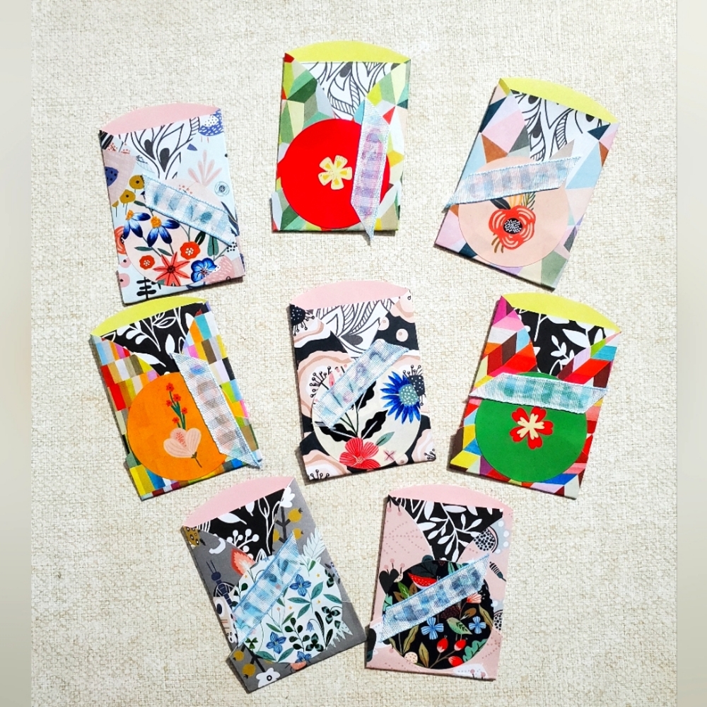 🙏 HAND CRAFTED Small pockets with notepaper floral abstract print